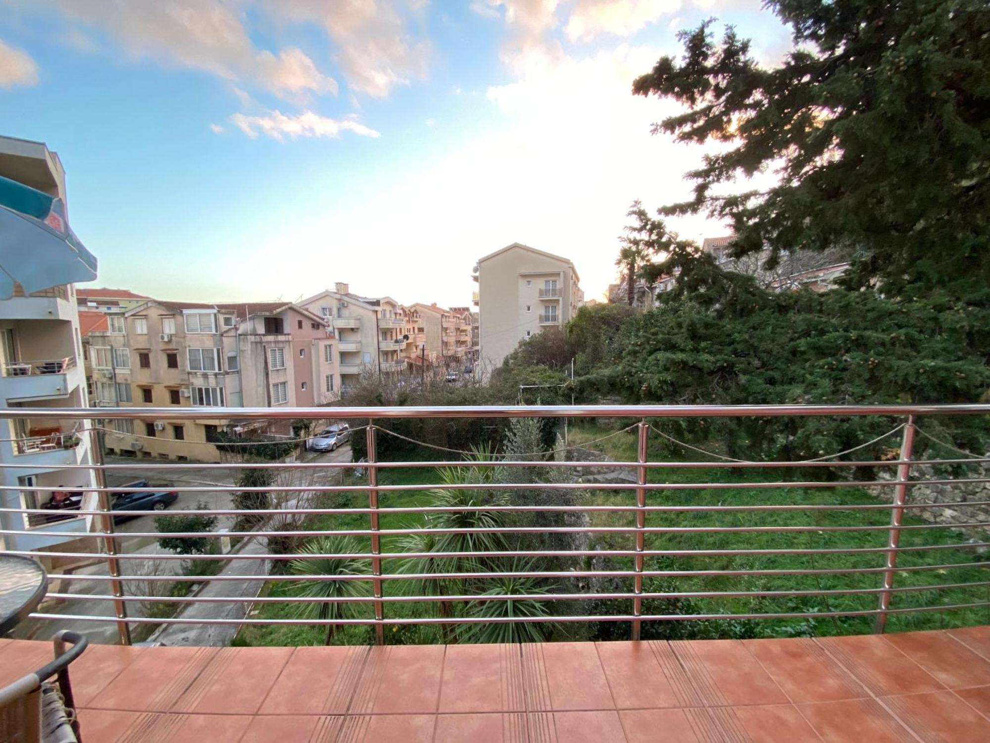 Markovic Aparthotel - Budva Becici Hotel Dış mekan fotoğraf